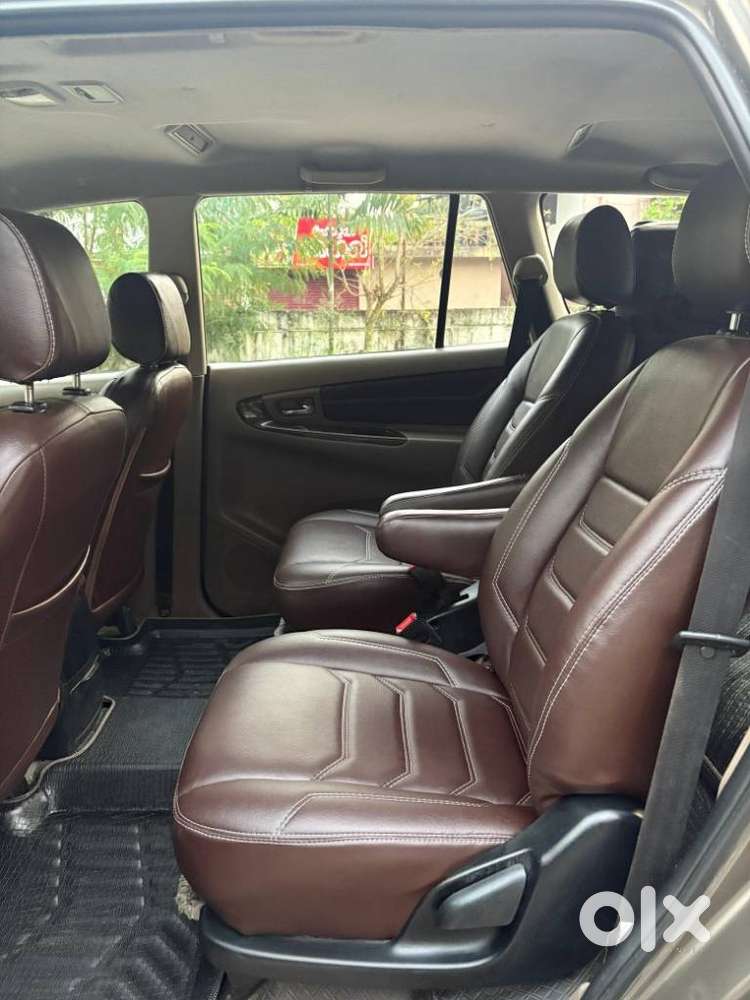 Toyota Innova [2013-2016] 2.5 V Diesel 7 Str, 2015, Diesel