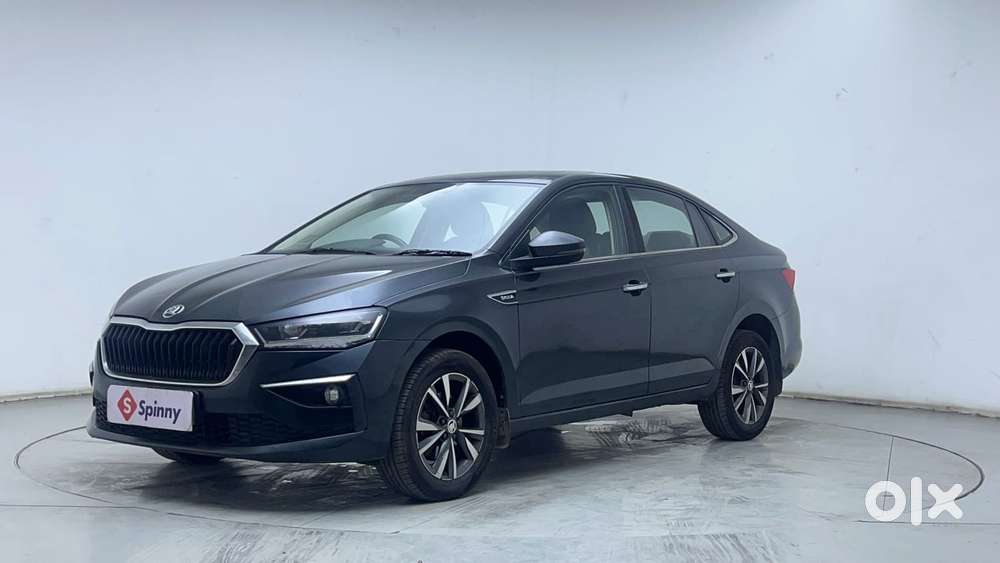 Skoda Slavia Style 1.0l Tsi Mt, 2023, Petrol