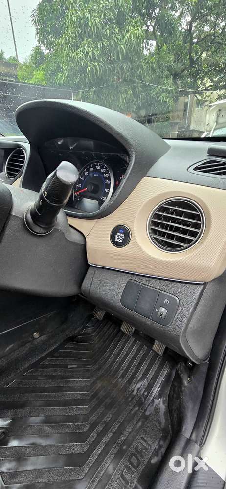 Hyundai Grand I10 2015 Petrol Well Maintained