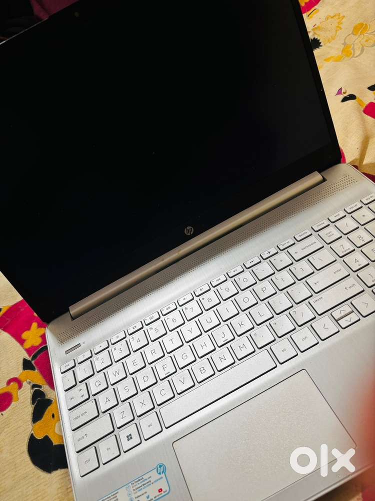 Hp 15s intel core i3 12th gen 1215u 8gb/512gb ssd