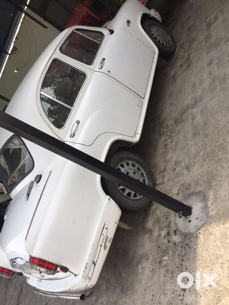 Ambassador Ambassador 2013 Diesel 75000 Km Driven