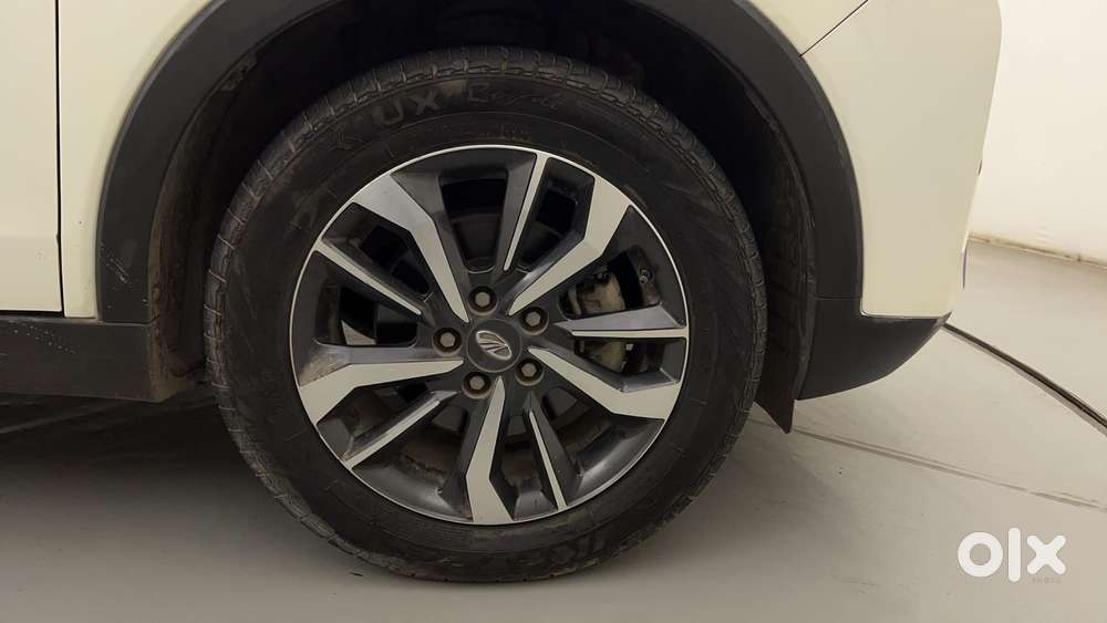 Mahindra Xuv300 W8 (o) 1.5 Diesel Amt, 2020, Diesel