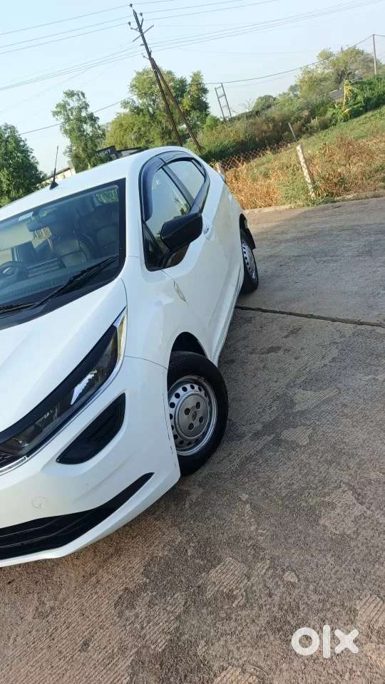 Tata Altroz Xm Plus Petrol, 2021, Petrol