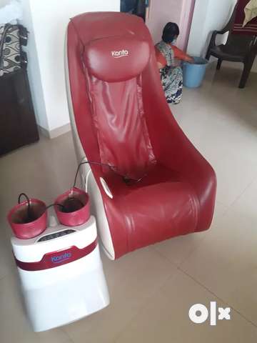 KONFO massage chair with leg massage and multipurpose massager