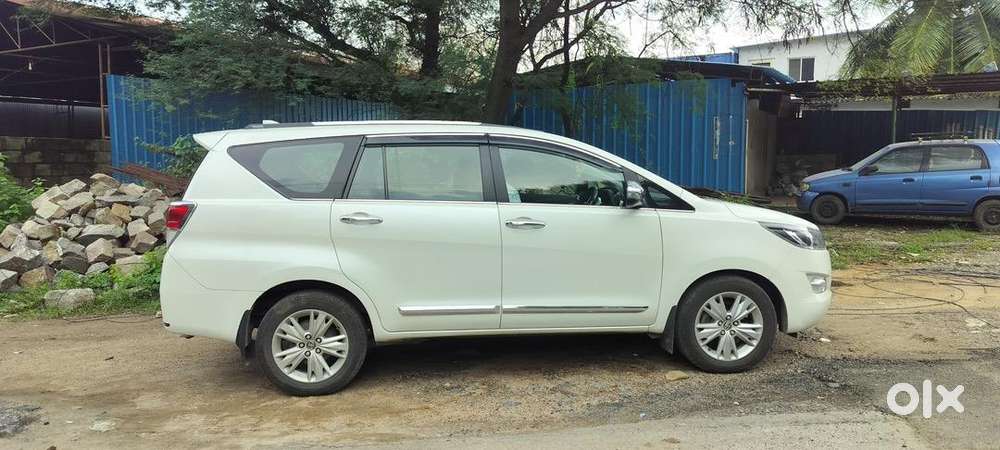 Toyota Innova Crysta 2016 Diesel 140000 Km Driven