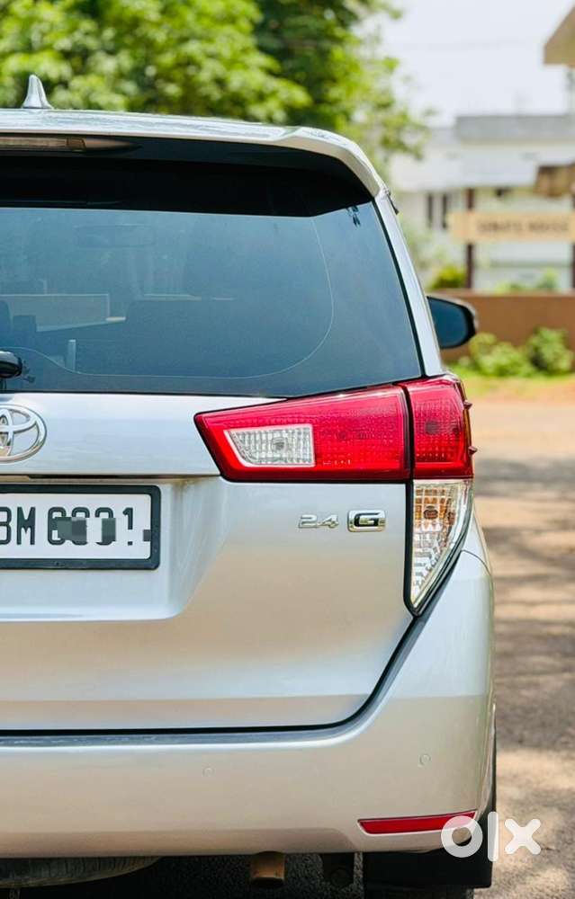Toyota Innova Crysta 2.4 G Mt, 2022, Diesel