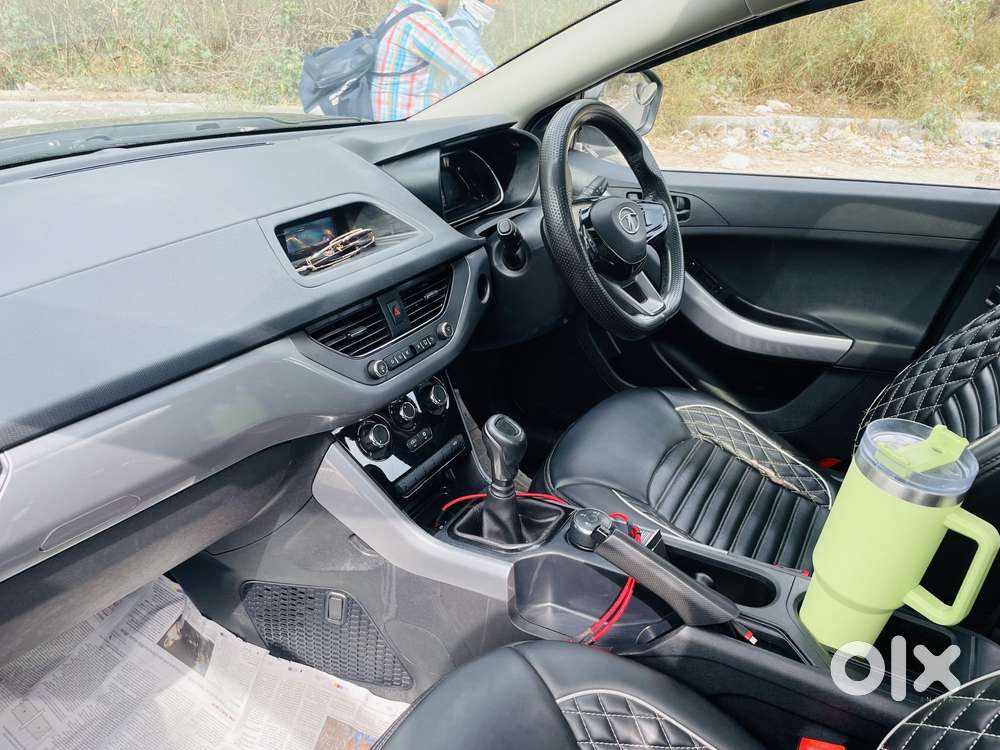 Tata Nexon 1.2 Revotron Xm (s), 2022, Cng & Hybrids