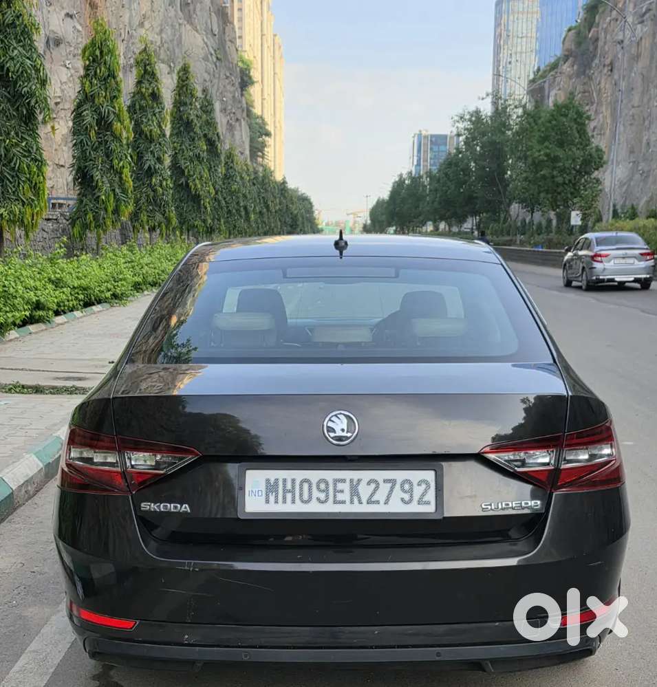 Skoda Superb 2017 L&k 1.8 Tsi Automatic, Magnetic Brown Colour