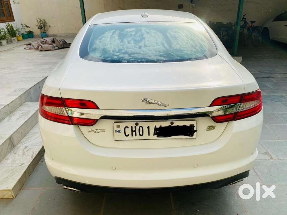 Jaguar Xfs 3.0 V6 With Complete Company Service Record Till Date
