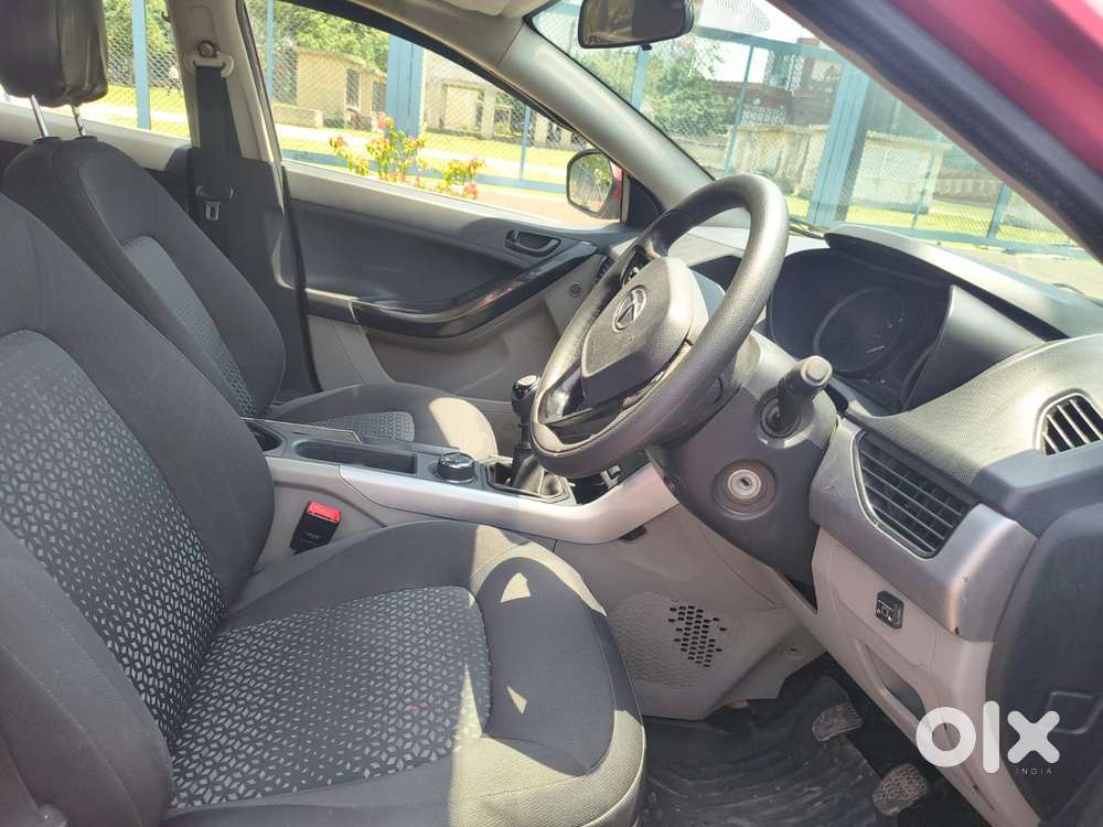 Tata Nexon 1.2 Revotron Xm (s), 2019, Cng & Hybrids