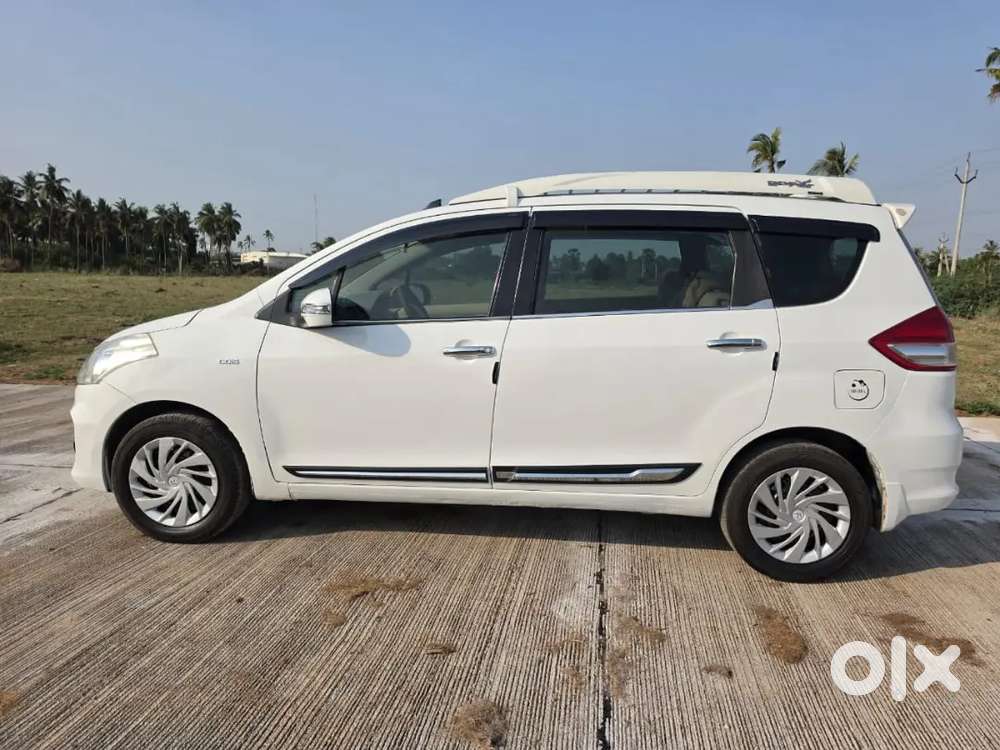 Maruti Suzuki Ertiga 2017 Diesel 136000 Km Driven