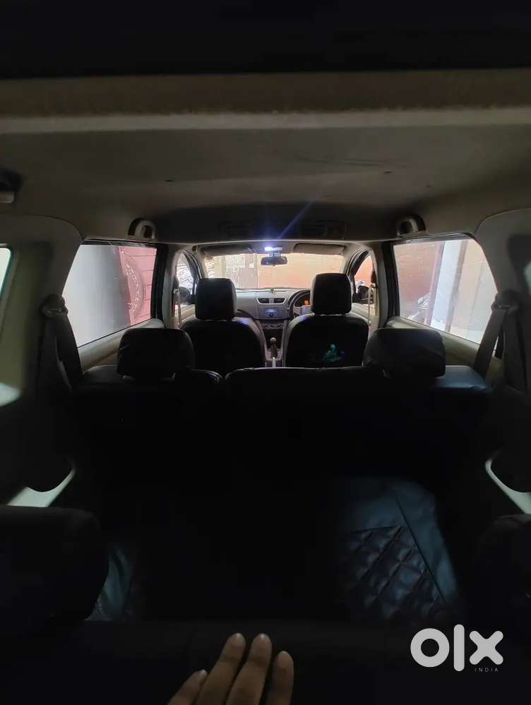 Maruti Suzuki Ertiga 2012