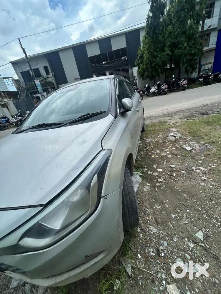 Hyundai I20 Spotz 2015