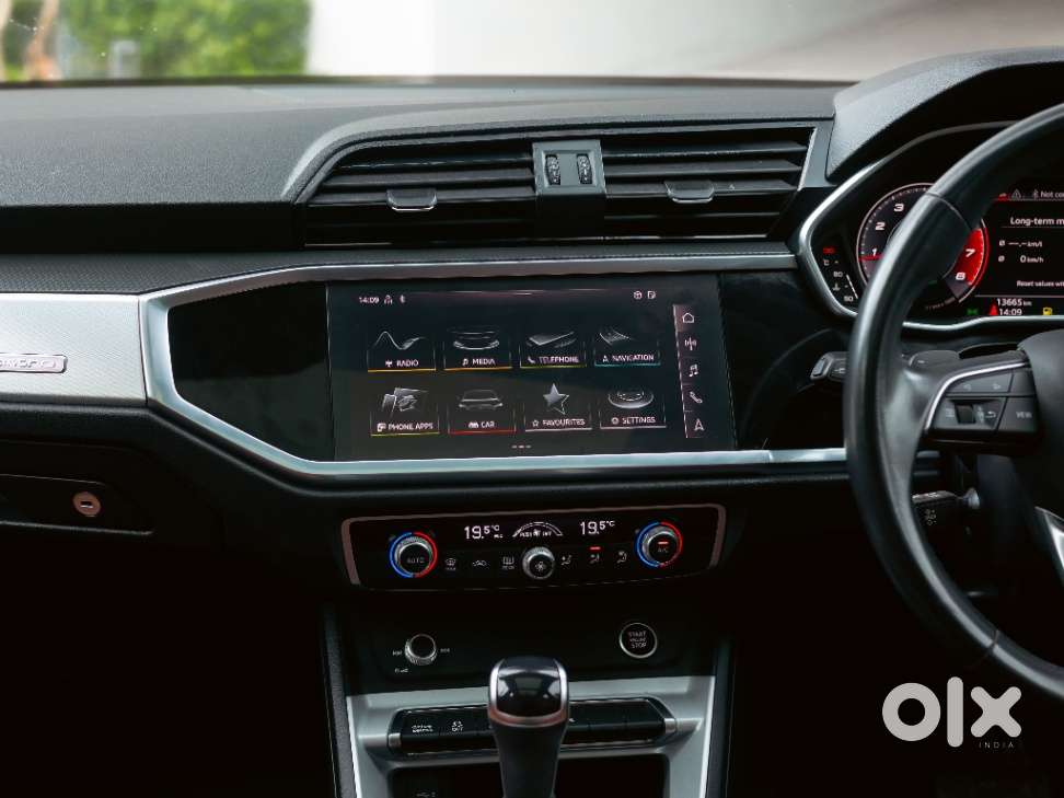 Audi Q3 40 Tfsi Technology, 2023, Petrol