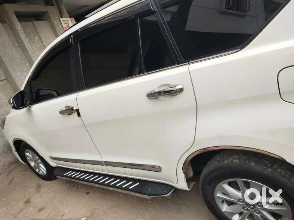 Toyota Innova Crysta 2017
