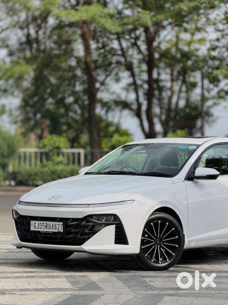 Hyundai Verna 1.5 Sx Petrol Mt, 2023, Petrol