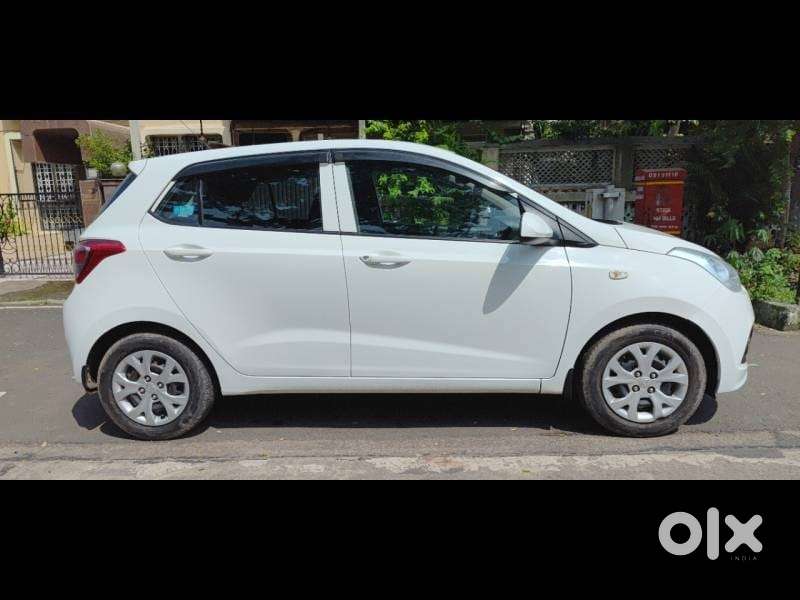 Hyundai Grand I10 Magna At, 2016, Petrol