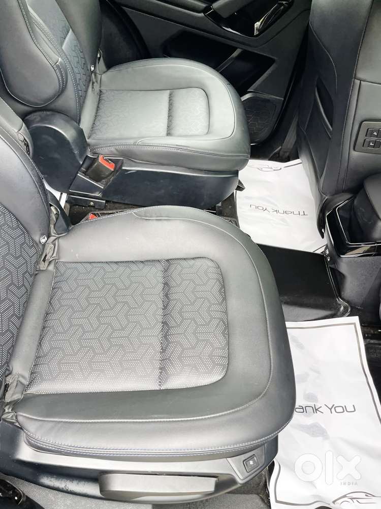 Tata Safari Accomplished Plus Dark Edition, 2023, Diesel
