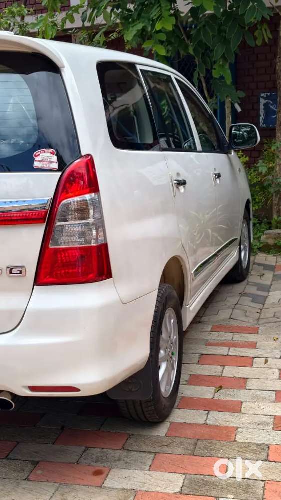 Toyota Innova 2014 Diesel Well Maintained