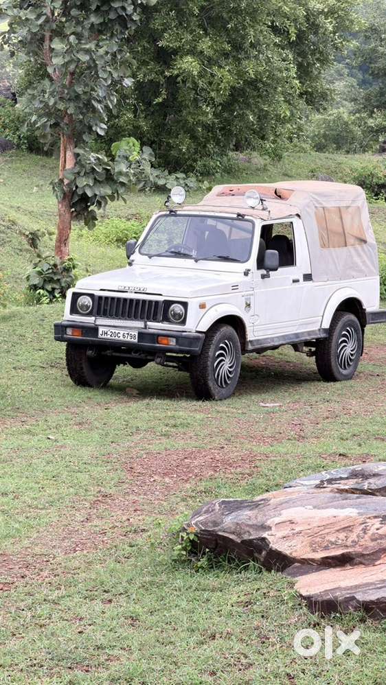Maruti Suzuki Gypsy Petrol 2000