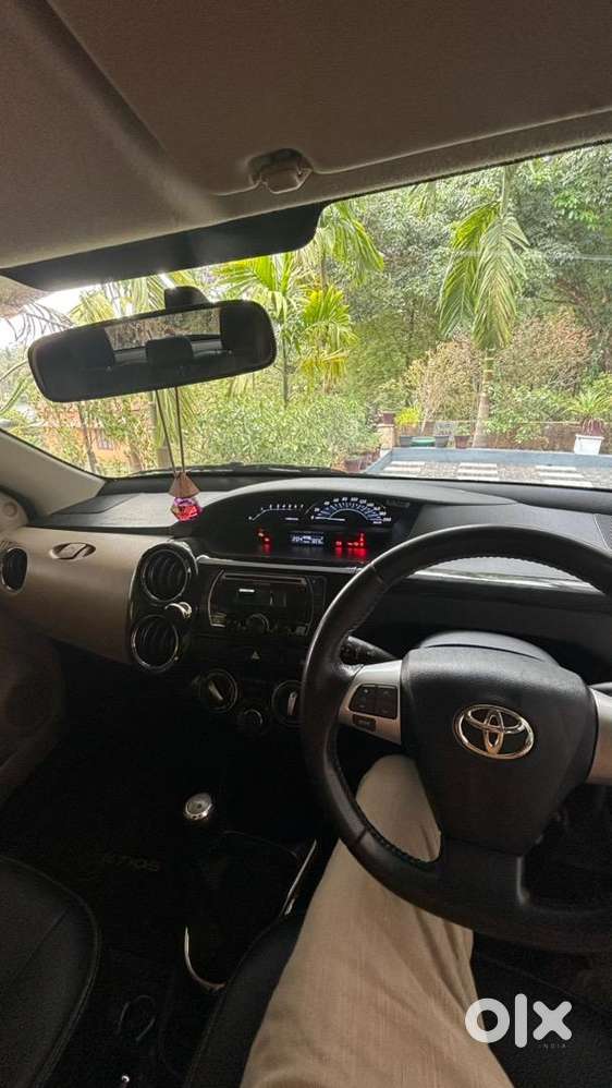 Toyota Etios Liva 2019 Dual Tone