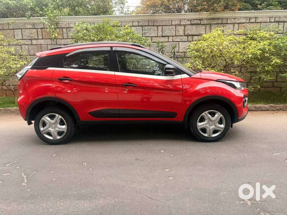 Tata Nexon 1.5 Revotorq Xma Amt (s), 2023, Petrol