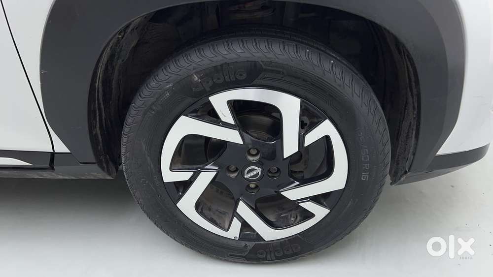 Nissan Magnite 1.0 Xv Premium Turbo Cvt, 2022, Petrol