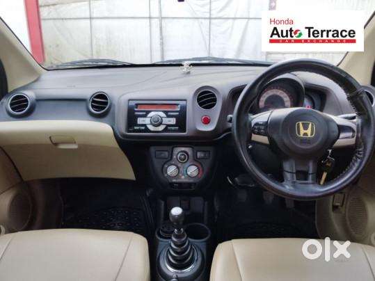 Honda Brio V Mt, 2012, Petrol
