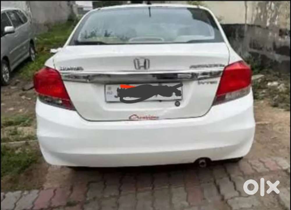 Honda Amaze Only 65000 Km.