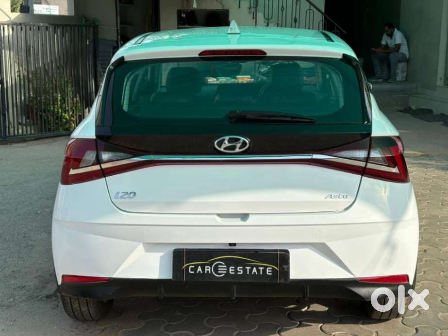 Hyundai I20 Asta (o) 1.0 Turbo Dct, 2023, Petrol
