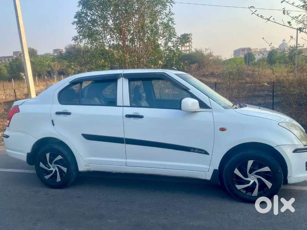 Maruti Suzuki Dzire Tour 2015