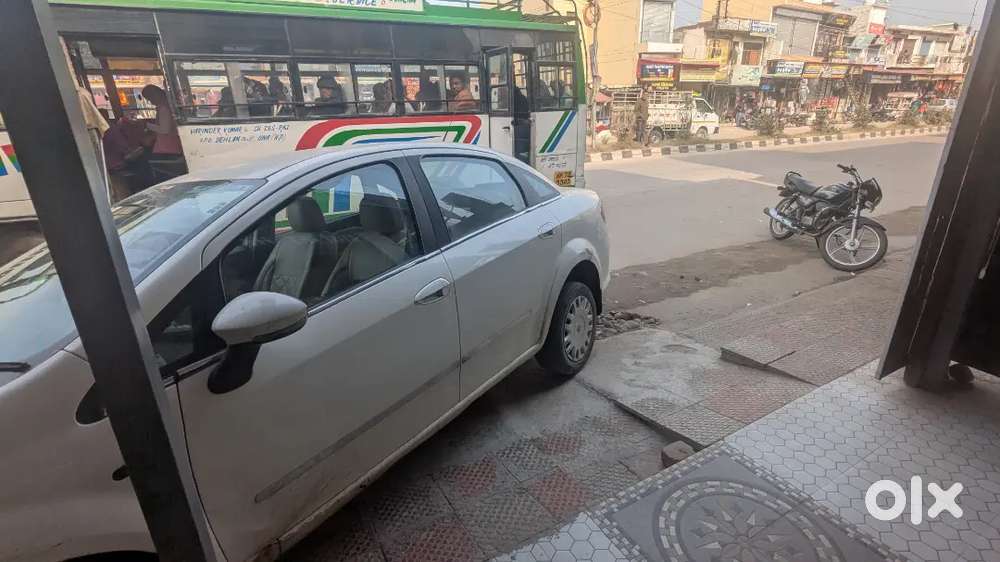 Fiat Linea 2015 Diesel Well Maintained