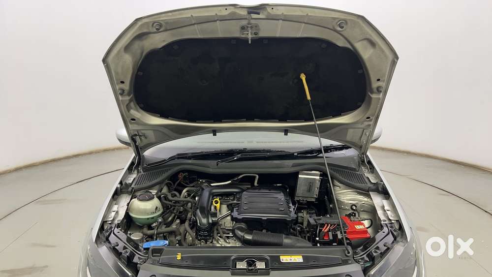Volkswagen Vento Petrol Highline At, 2022, Petrol