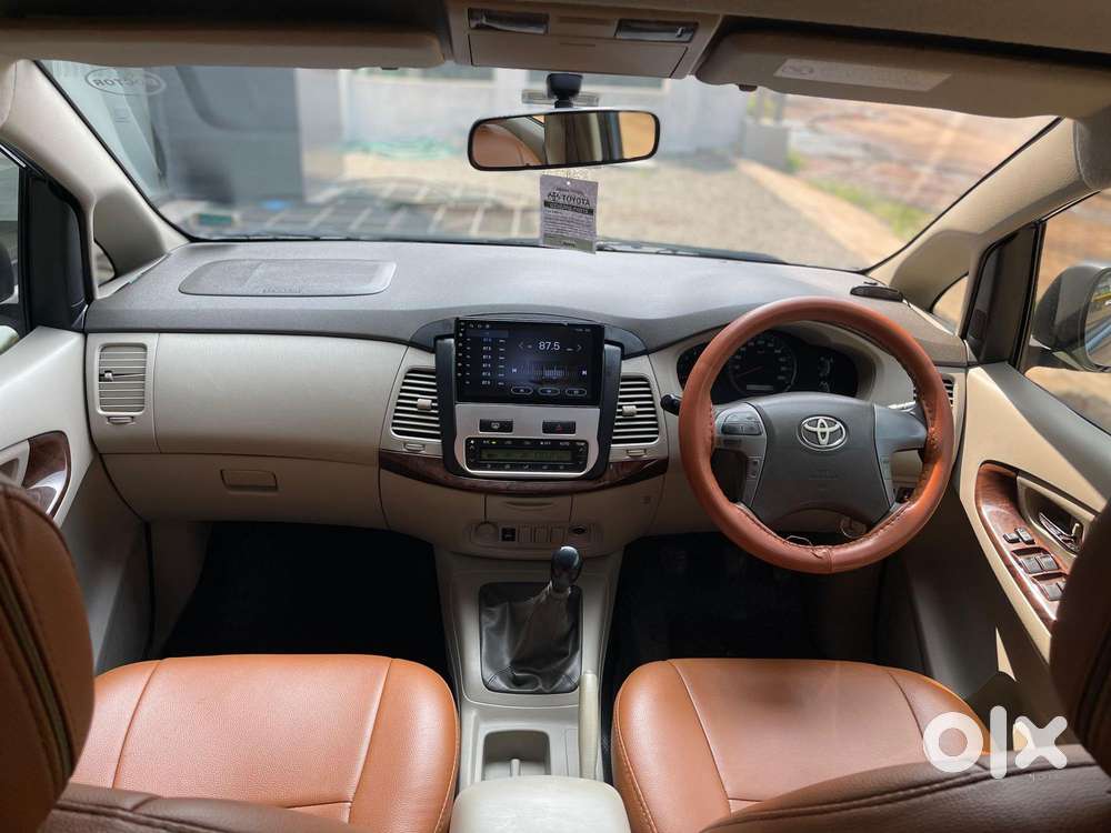 Toyota Innova Crysta 2.4 V, 2013, Diesel