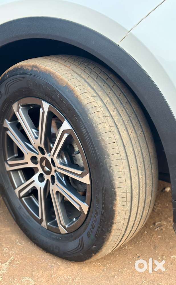 Mahindra Xuv700 2.2 Ax 7 Diesel Mt Luxury Pack Str, 2024, Diesel