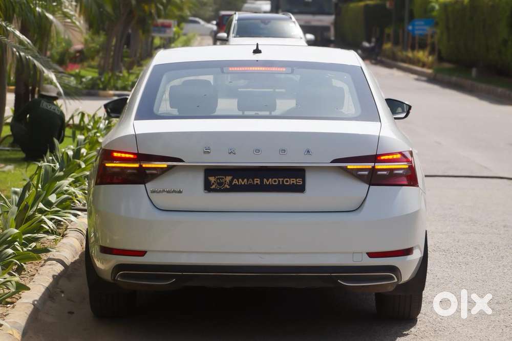 Skoda Superb L&k 2.0 Tdi At, 2021, Petrol