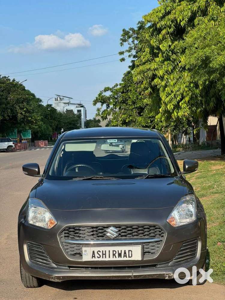 Maruti Suzuki Swift Vxi, 2021, Petrol