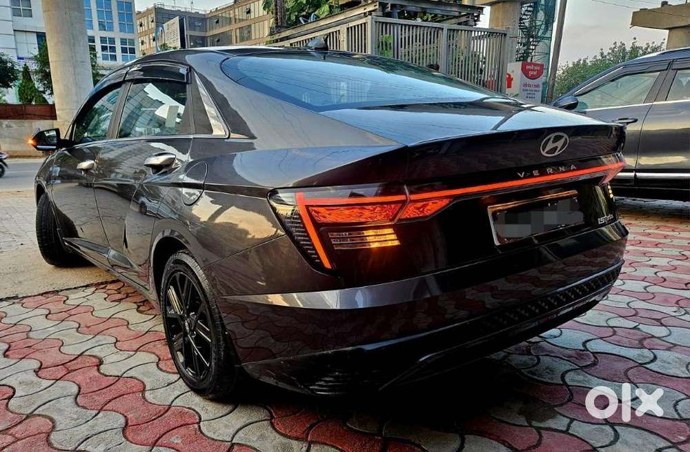 Hyundai Verna 1.5 Sx (o) Turbo Petrol Mt, 2023, Petrol