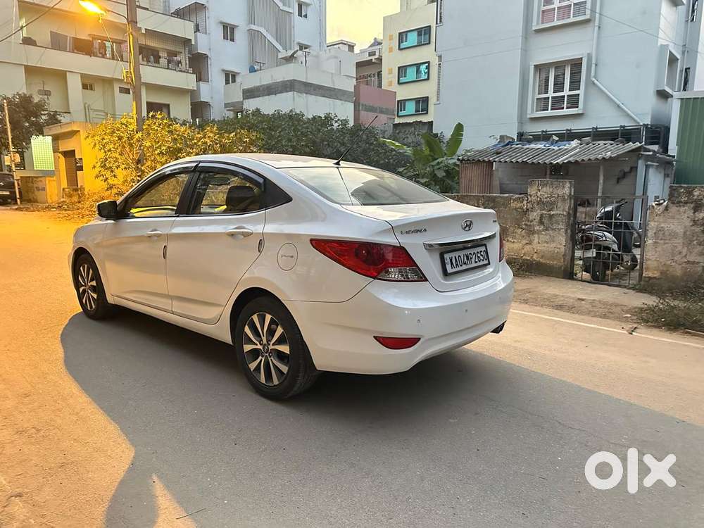 Hyundai Verna Vtvt 1.6 Sx, 2014, Petrol
