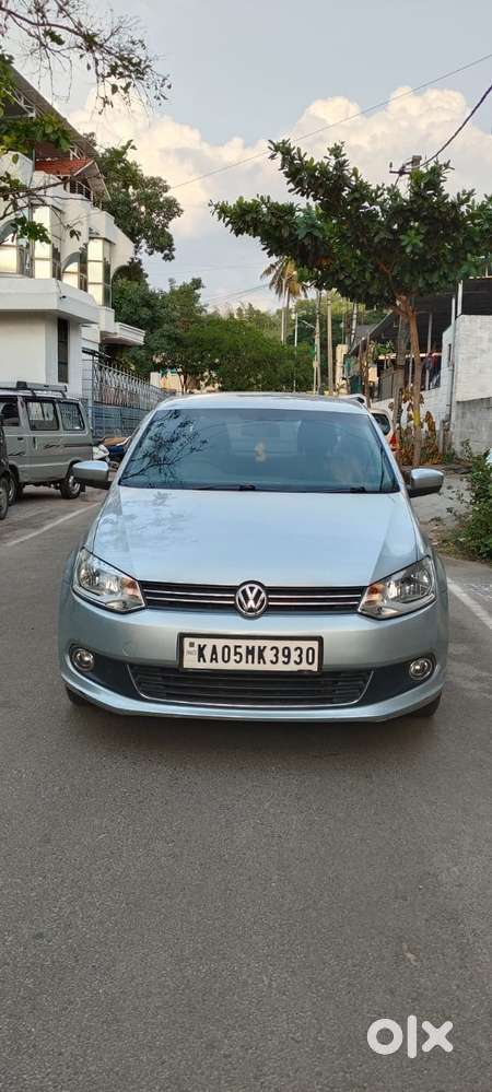 Volkswagen Vento 2010-2013 Petrol Highline, 2011, Petrol