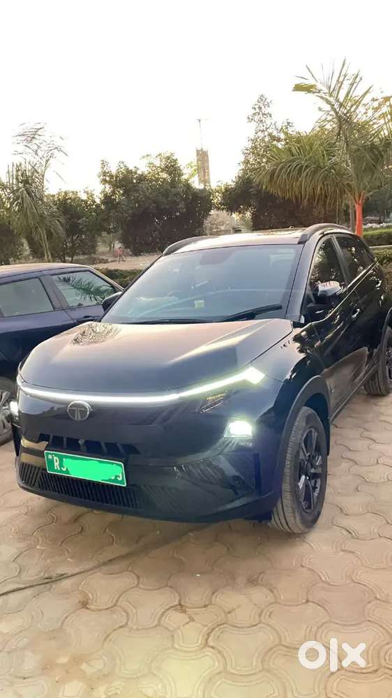 Tata Nexon Ev 2024. Red Dark Edition