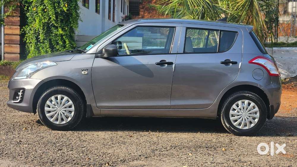 Maruti Suzuki Swift Lxi Option, 2017, Petrol