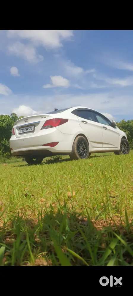 Hyundai Verna 2016 Petrol Well Maintained