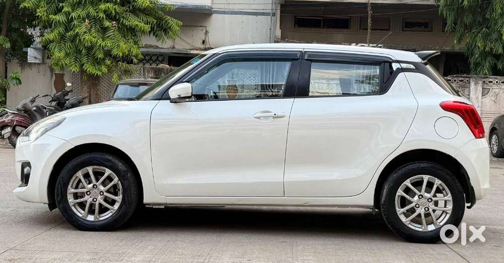 Maruti Suzuki Swift 1.3 Zxi, 2021, Petrol