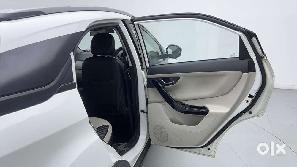 Tata Nexon 1.2 Revotron Xz Plus, 2022, Petrol