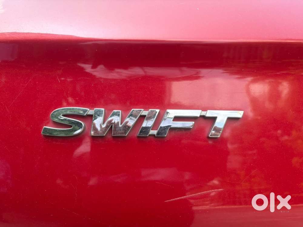 Maruti Suzuki Swift Vxi + Manual, 2024, Petrol