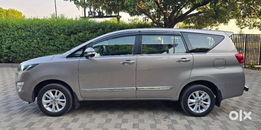 Toyota Innova Crysta 2.8 Gx At, 2016, Diesel