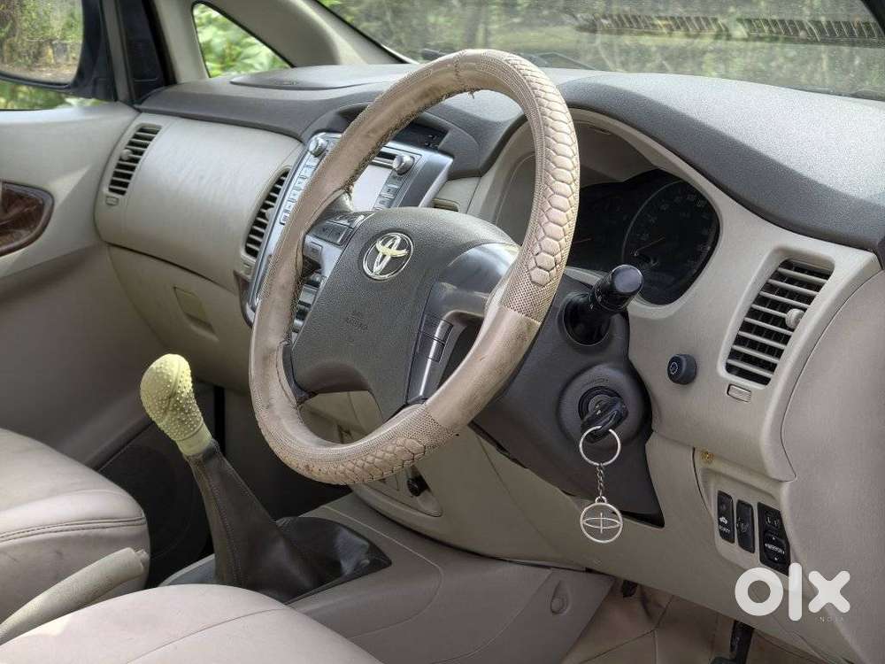 Toyota Innova 2.5 V 7 Str, 2014, Diesel