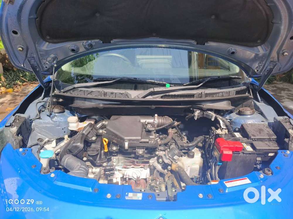 Maruti Suzuki Swift Vxi Amt 2024  9300 Km  Single Owner  Bumper-to-