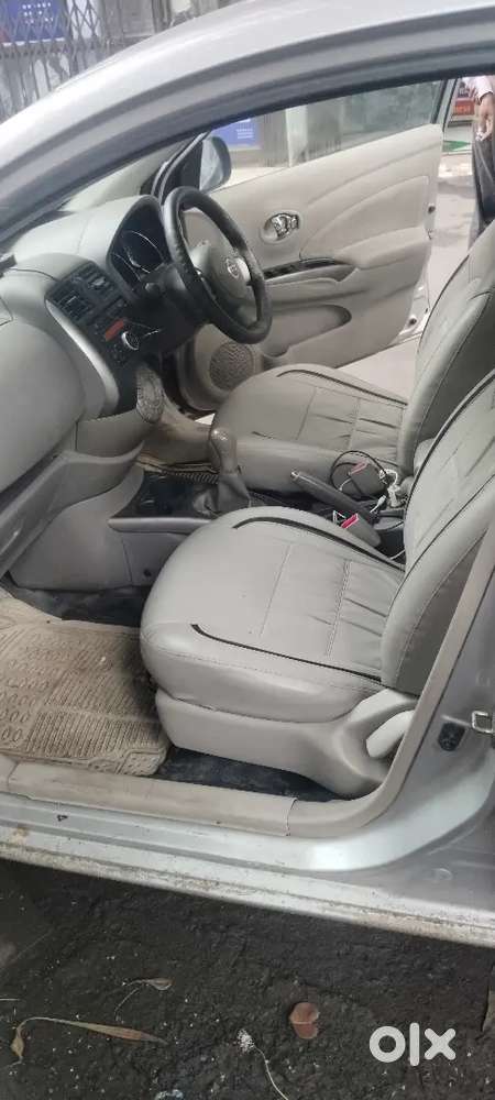 Nissan Sunny Xv 2011